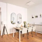 Apartmán Homely - Central, Spacious, Rosenthaler Platz I Cafe