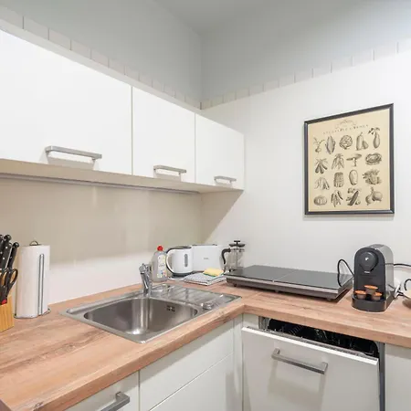 Homely - Central, Spacious, Rosenthaler Platz I Cafe شقة برلين